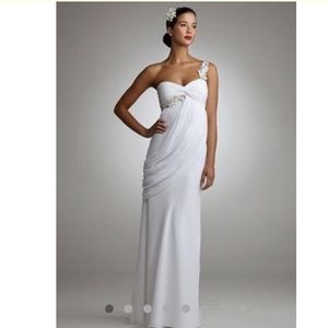 NWOT wedding dress never worn. Make an offer!
